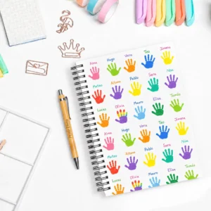 Libreta personalizada con nombres de la clase