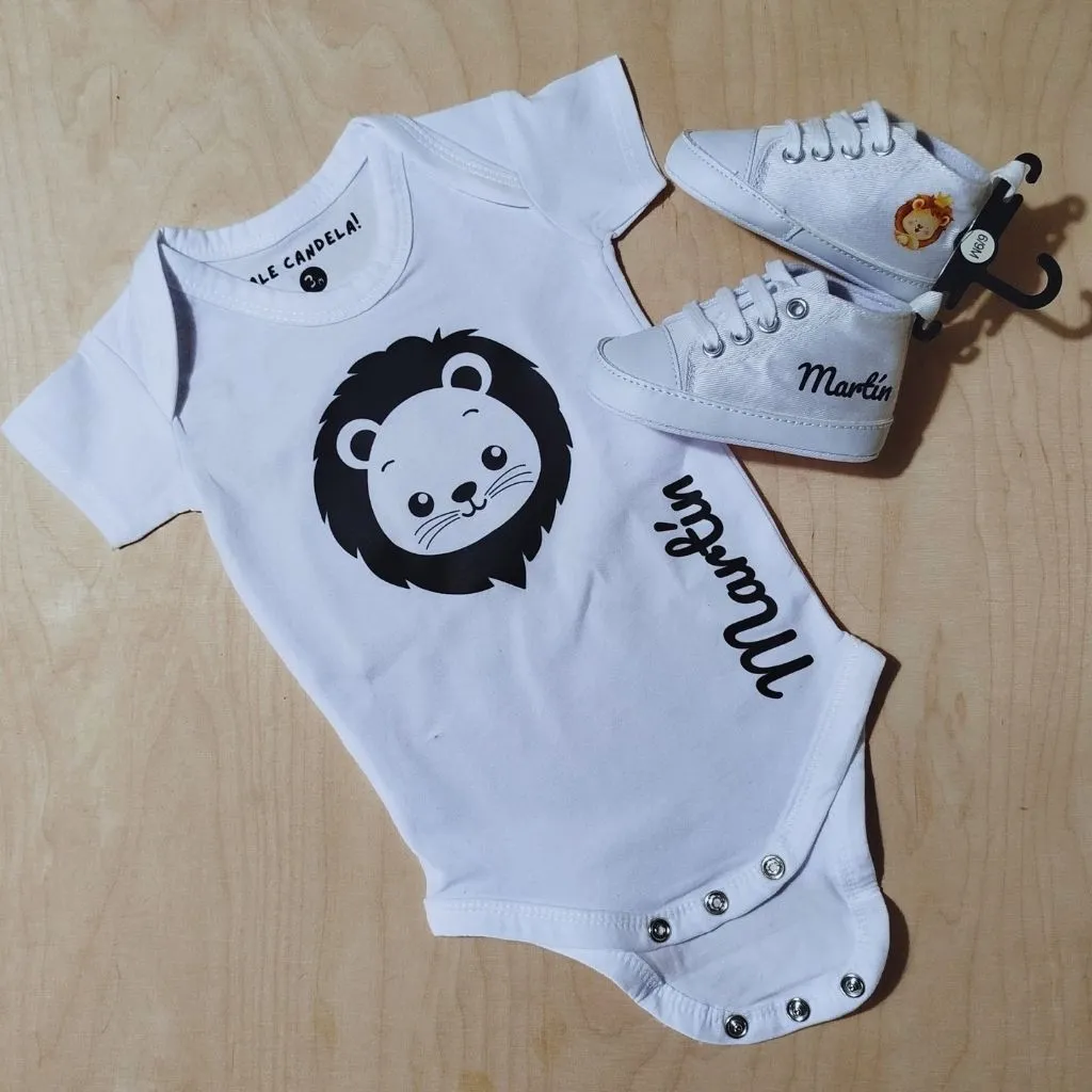 Dale Candela | Pack Personalizado Bebe Body Leon Delante