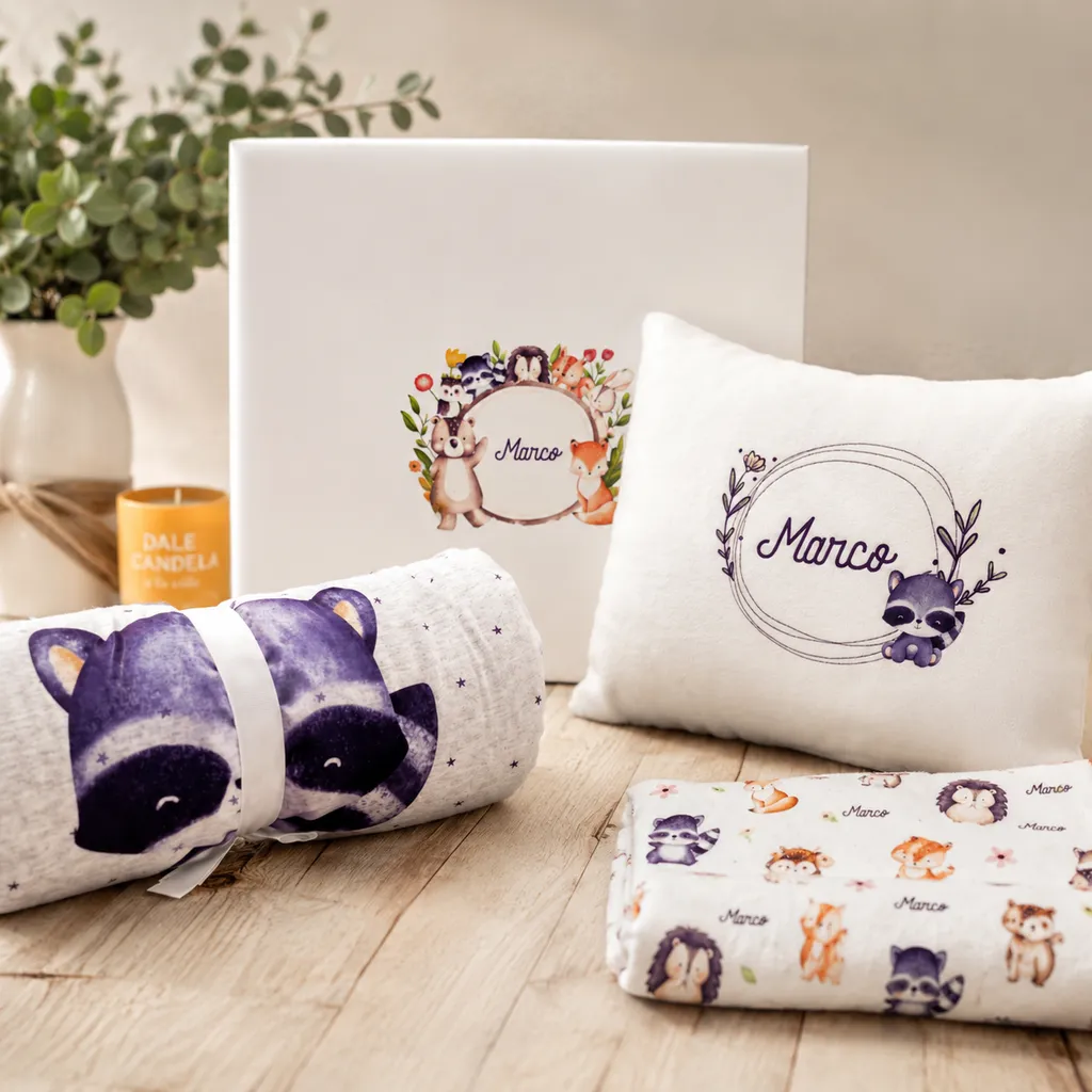 Dale Candela | Pack Personalizado Bebe Mapache Cojin Manta